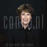 13-11-2008 Mies Bouwman at home, on behalf of Avrobode Magazine.

[keywords]Posed, Half Length, Eyecontact, Smiling[/keywords]